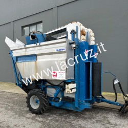 MACHINE À VENDANGER TRACTÉE VOLENTIERI - V080